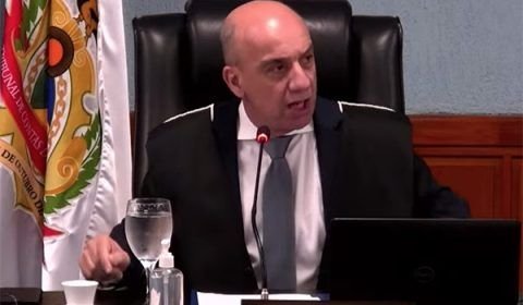 ‘Totalmente sem sentido’, dispara Desterro contra ação de colegas no TJAM