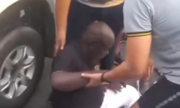 Vídeo mostra grave acidente entre duas mulheres e um membro da diretoria do Amazonas FC