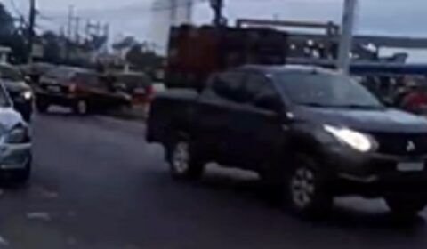 Acidente na avenida Torquato Tapajós