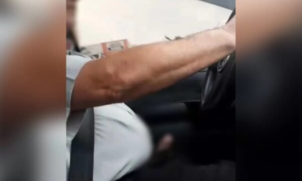 “Faz chupetinha”: motorista que exibiu pênis a jovem é identificado