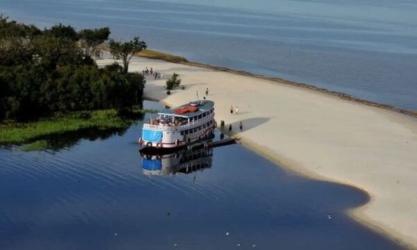 Nível do Rio Negro sobe 1 metro na última semana em Manaus