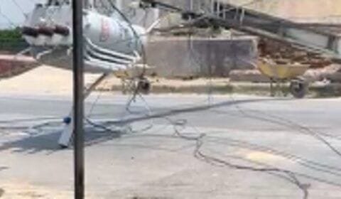 Poste caiu no bairro Gilberto Mestrinho