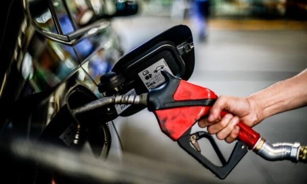 Preço do litro da gasolina reduz 1,69% na primeira quinzena de novembro, aponta Edenred Ticket log