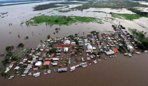 Prefeito de Careiro da Várzea pretende comprar dois tratores por mais de R$1,8 milhão