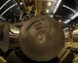 Indústria brasileira cresce em números, mas perde fôlego no caixa