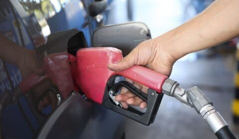 Sancionada lei que abre crédito de R$ 15 bi para compensar estados por perda com ICMS de combustíveis