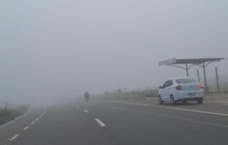 Forte neblina deixa rodovia que liga Iranduba para Manaus sem visibilidade