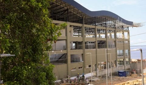 Prefeitura intensifica obras de mirante e casarão Thiago de Mello