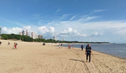 Prefeitura reforça interdição da praia da Ponta Negra para banho devido baixa do rio Negro