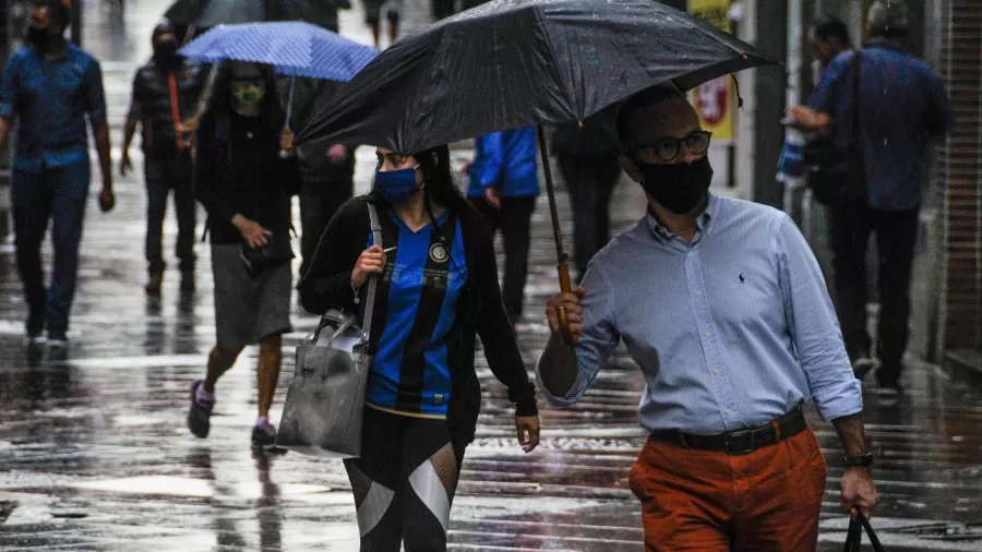 1-out-2020-chuva-em-porto-alegre-rs-1601583392183_v2_900x506-jpg