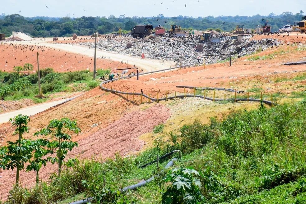 aterro-sanitario-de-manaus-foto2-valdo-leao-semcom-1