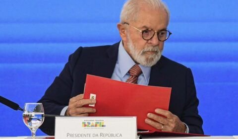 vice-presidente-e-ministro-mdic-geraldo-alckmin-entrega-ao-presidente-da-republica-luiz-inacio-lula-da-silva-a-nova-politica-com-o-plano-mais-producao-8