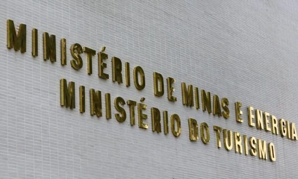 fachada-ministerio_mcamgo_abr_100420231818-25