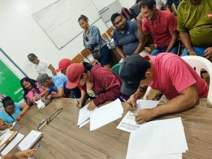 idam_acao-de-credito-com-agricultores-e-pescadores-de-coari_fotos-divulgacao-2-696x521