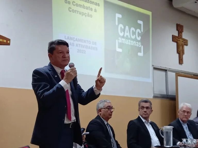 carlos-santiago-comite-768x576