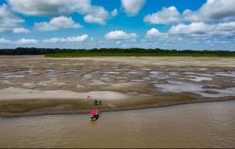 seca-no-solimoes-amazonas