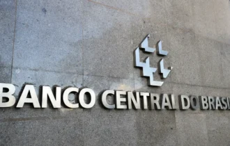 banco_central_mcajr_abr_0104222276-2-2