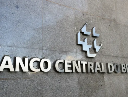 banco_central_mcajr_abr_0104222276-2-2