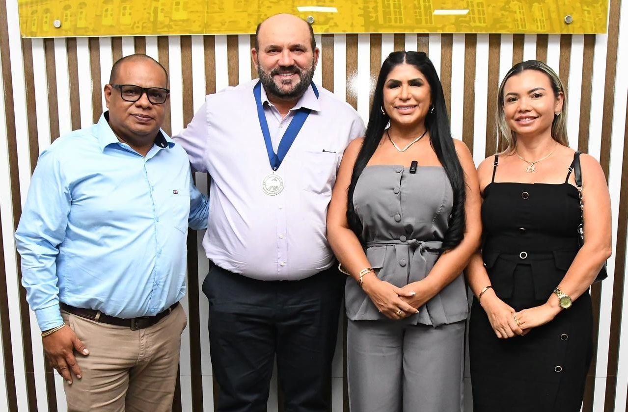 nicson-marreira-recebe-titulo-