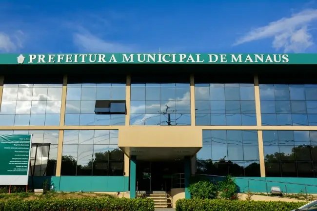 prefeitura-decreta-ponto-facul