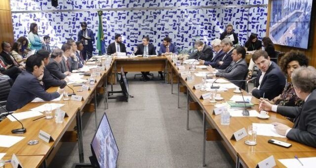 governo-e-oposicao-divergem-so