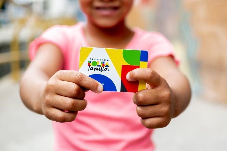 mais-de-645-mil-familias-do-am