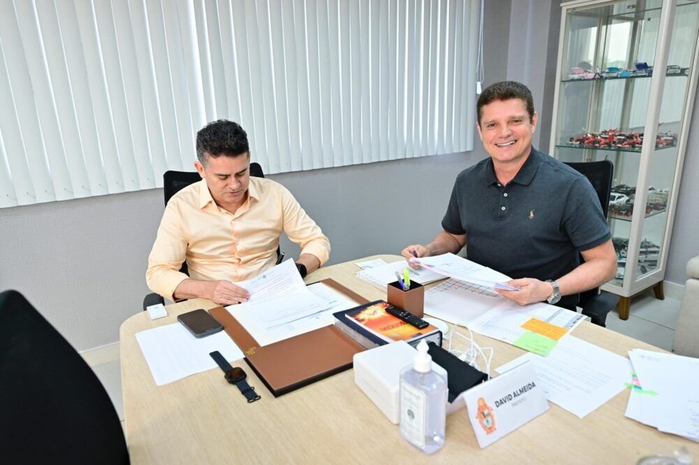 prefeito-david-almeida-anuncia