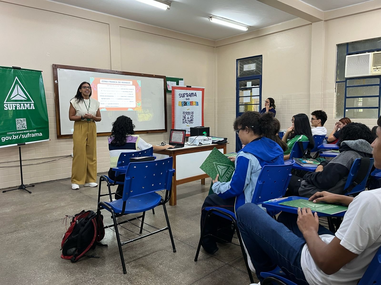 projeto-suframa-nas-escolas-le