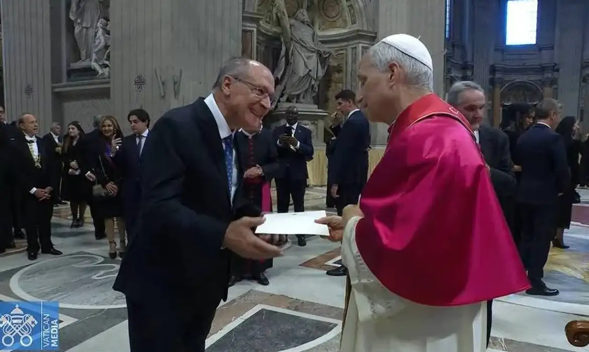 alckmin-entrega-ao-papa-convit