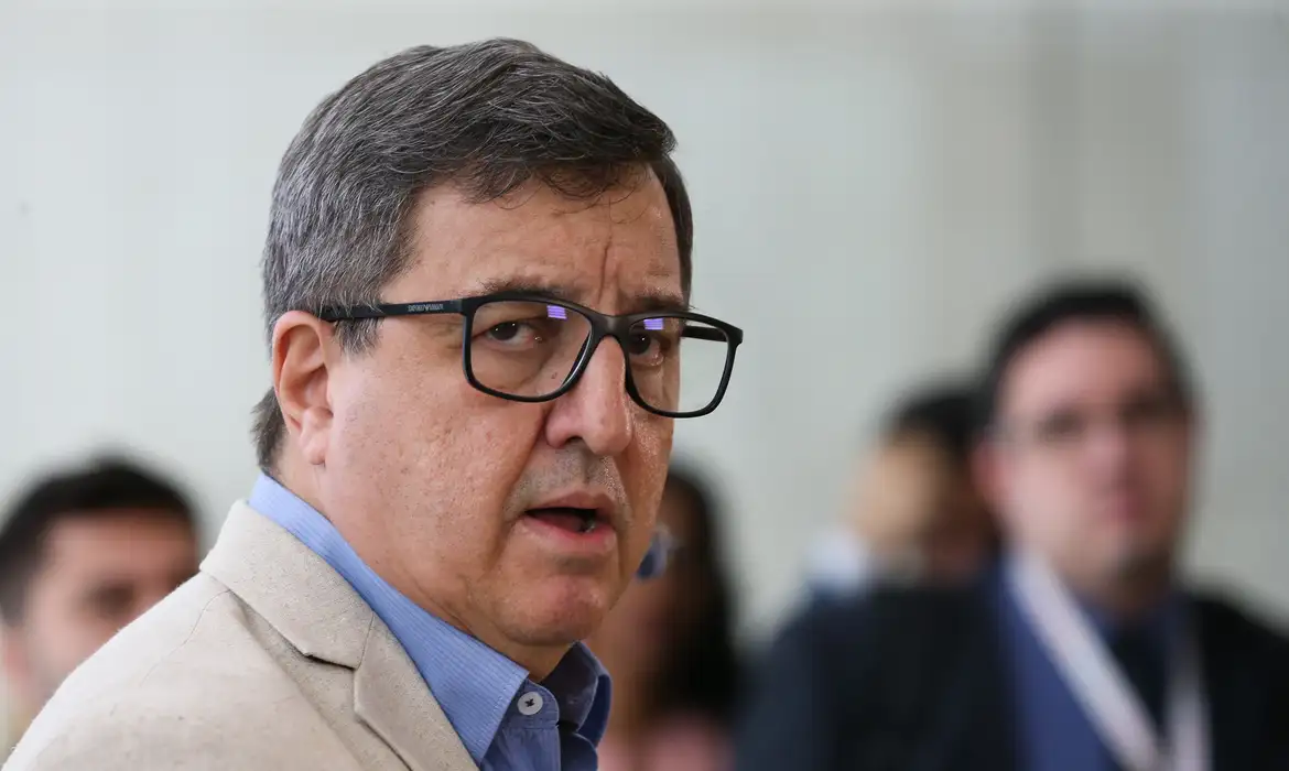 camara-aprova-urgencia-de-pl-q