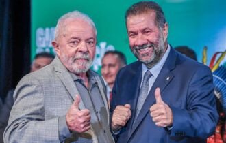 carlos-lupi-pede-demissao-do-m