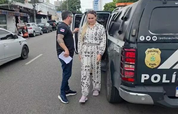 falsa-medica-e-presa-em-academ