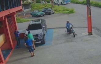 ladroes-agem-em-madeireira-e-d