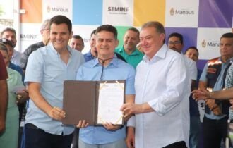 prefeito-david-almeida-assina-