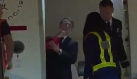 presidente-da-franca-leva-tapa