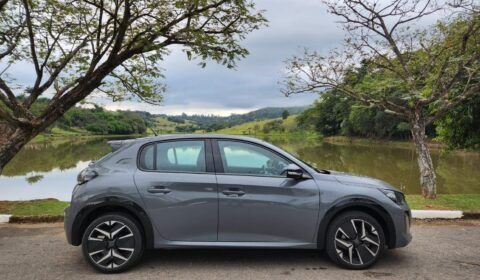 Peugeot 208 2025 se renova com versão GT e motor turbo eficiente