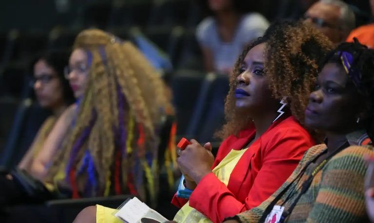 b5a01128-94ca-434a-bd6b-4f0635c199a6