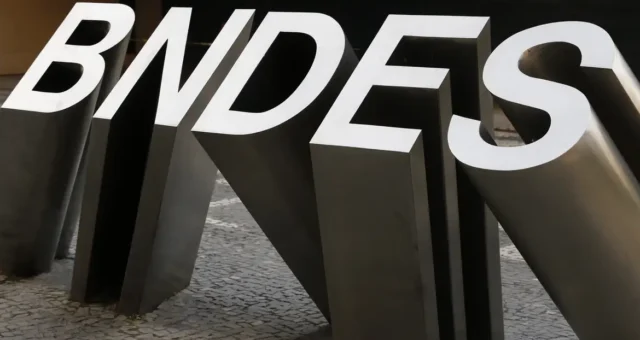 bndes-soma-r-806-milhoes-de-cr