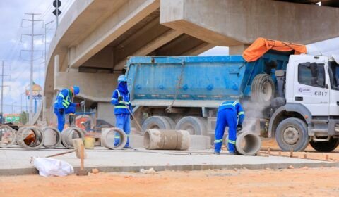 com-urbanizacao-a-todo-vapor-c