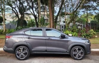 fiat-fastback-2025-hibrido-ofe