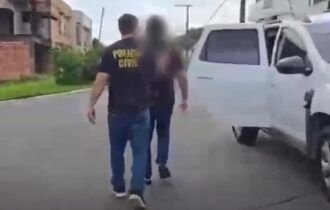 pastor-pai-de-santo-e-gerente-