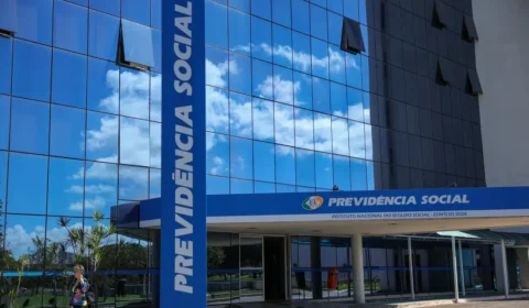 pf-cumpre-mandados-contra-susp