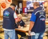 apos-denuncia-de-discriminacao-deputado-mario-cesar-filho-e-procon-am-notificam-empresa-em-shopping-de-manaus-foto-leandro-cardoso