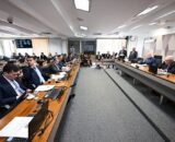 ccj-aprova-fim-de-fianca-para-