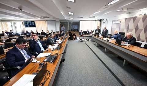 ccj-aprova-fim-de-fianca-para-
