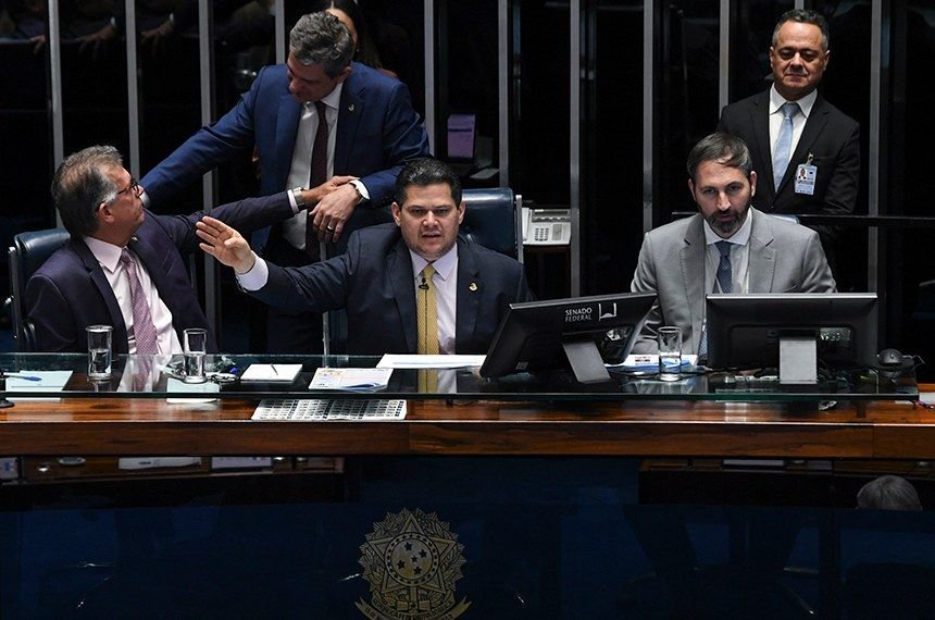 senado-cria-cpi-da-adultizacao
