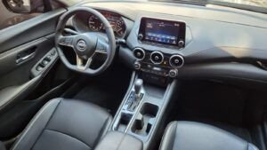 nissan-sentra-2026-mostra-consistencia-no-segmento-de-sedas-medios-sergio-dias-15