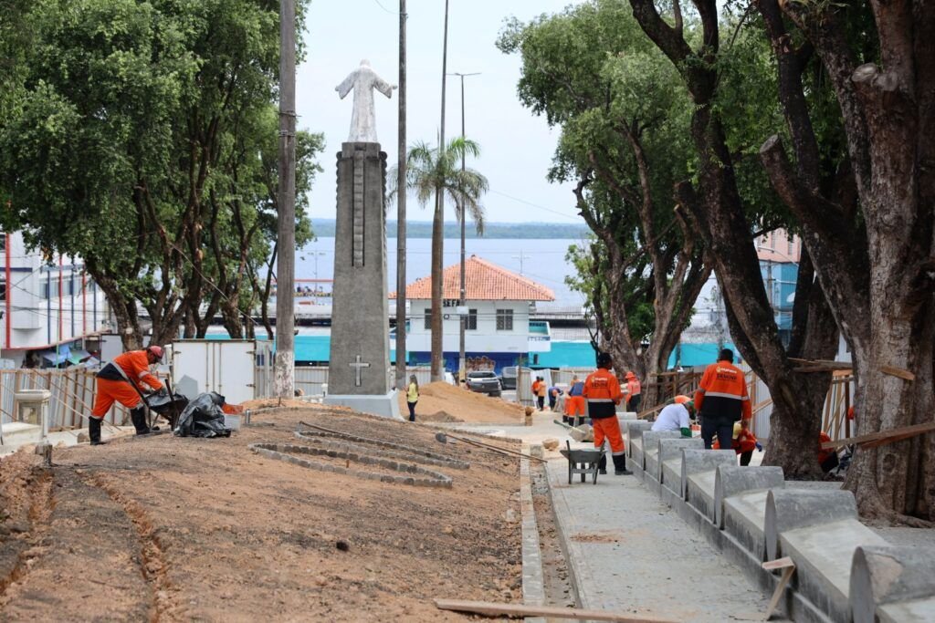 Revitalização da Praça da Igreja dos Remédios no Centro Histórico de Manaus