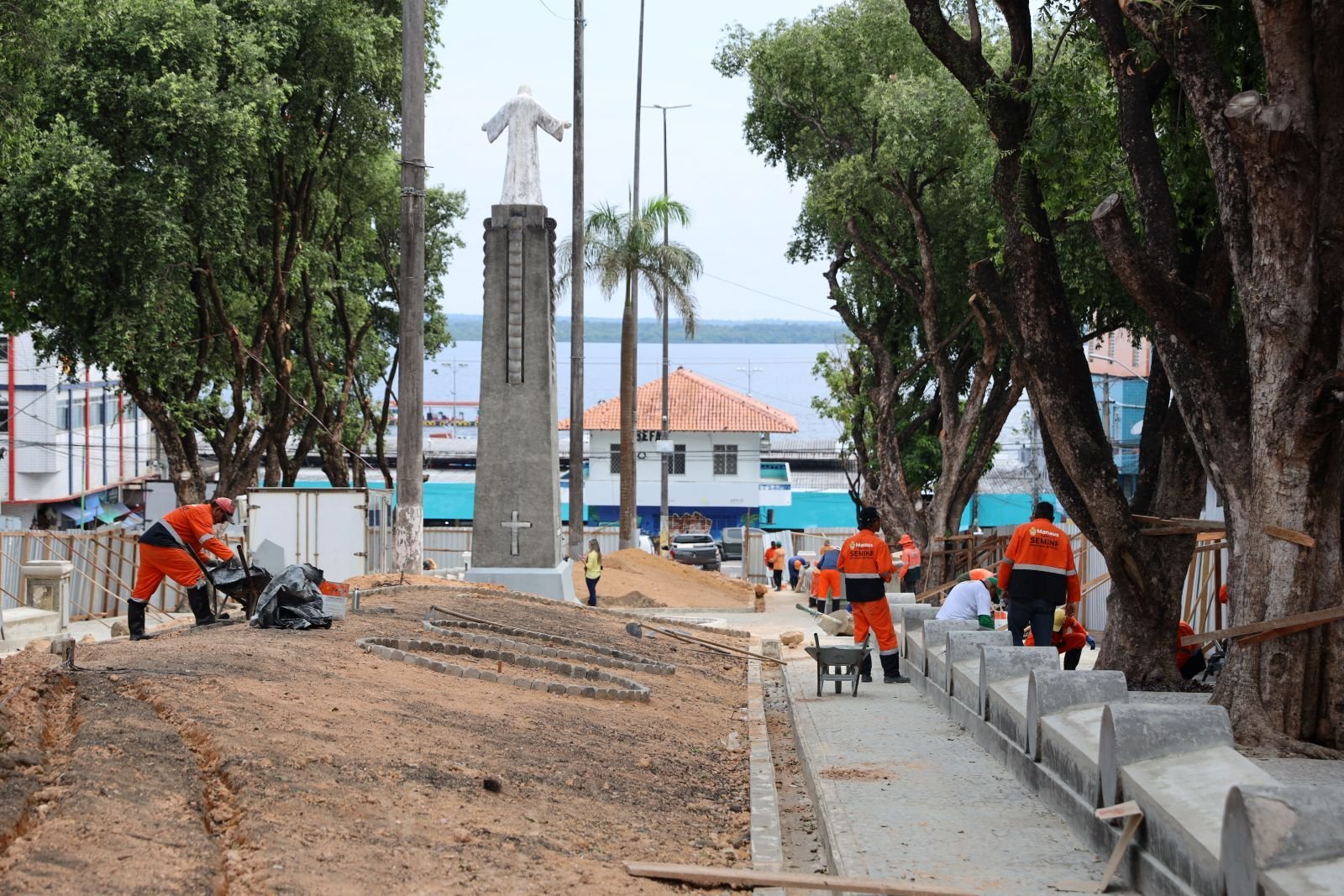 Revitalização da Praça da Igreja dos Remédios no Centro Histórico de Manaus