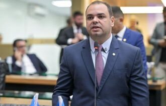 roberto-cidade-propoe-aviso-el